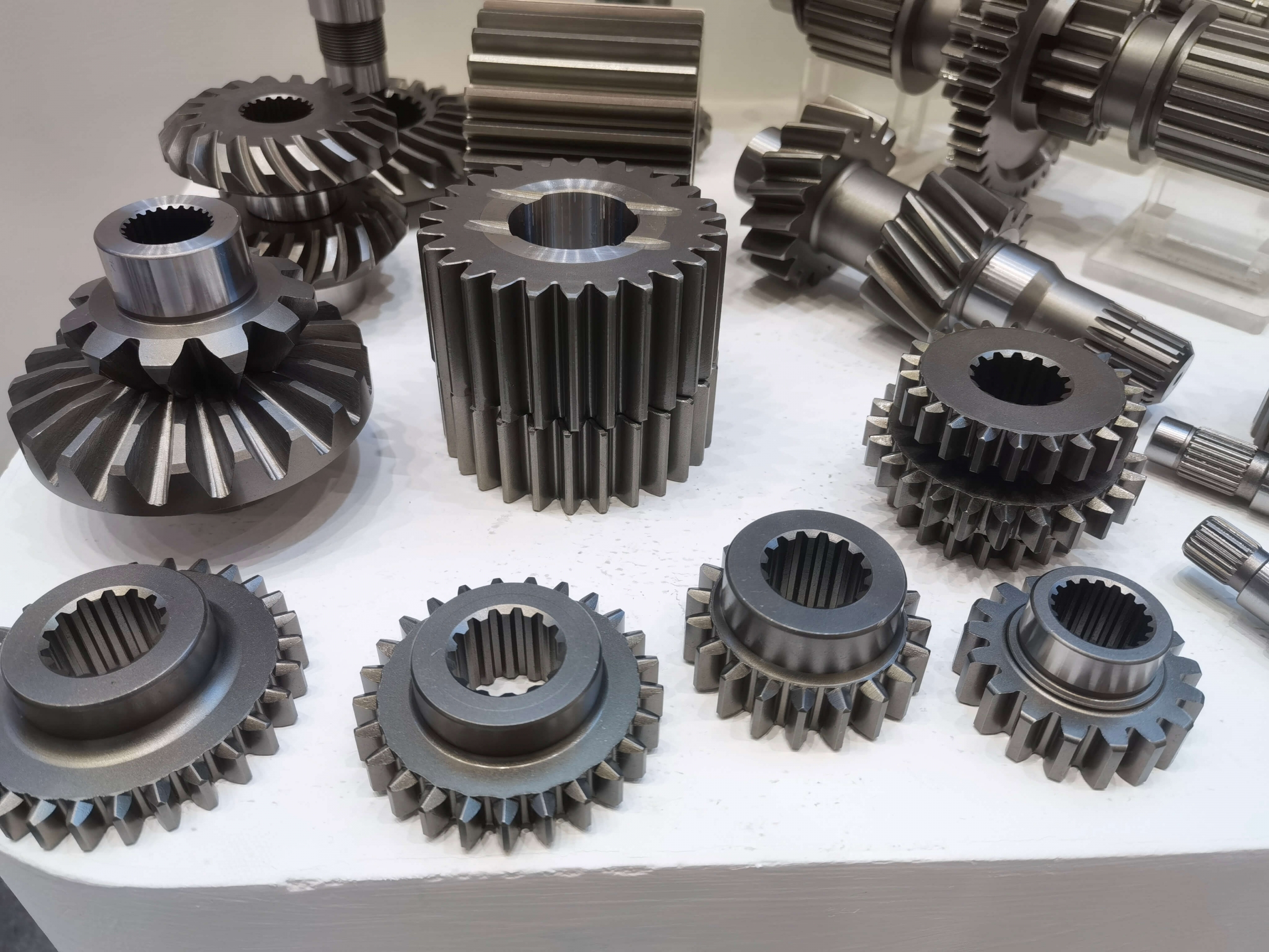 How Many Types of Gear Are the Most Common in Mechanical Transmission