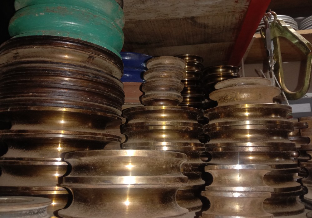 Unlocking Longevity: Exploring the Factors Influencing the Lifespan of Pulleys
